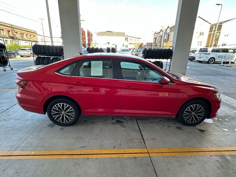 Used 2019 Volkswagen Jetta SE image 8