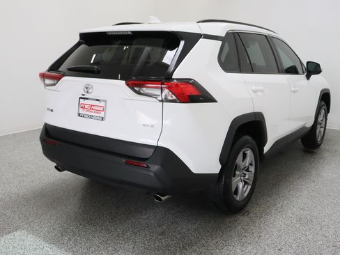 Used 2025 Toyota RAV4 XLE FWD image 7