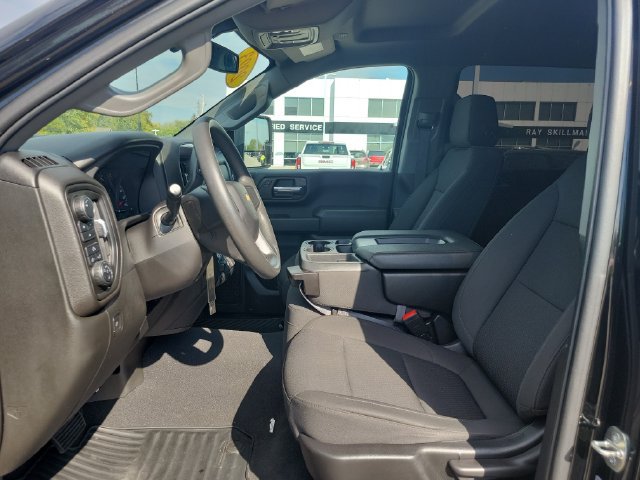 Used 2023 Chevrolet Silverado 2500 Custom w/ Custom Value Package AWD/4WD image 18