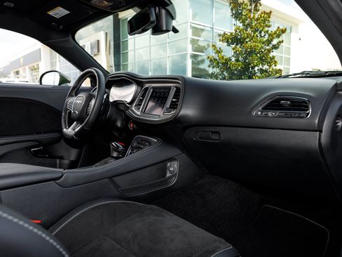 Used 2021 Dodge Challenger SRT Hellcat Redeye RWD image 39
