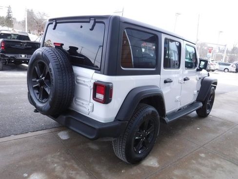 Certified 2022 Jeep Wrangler Unlimited Sport image 10