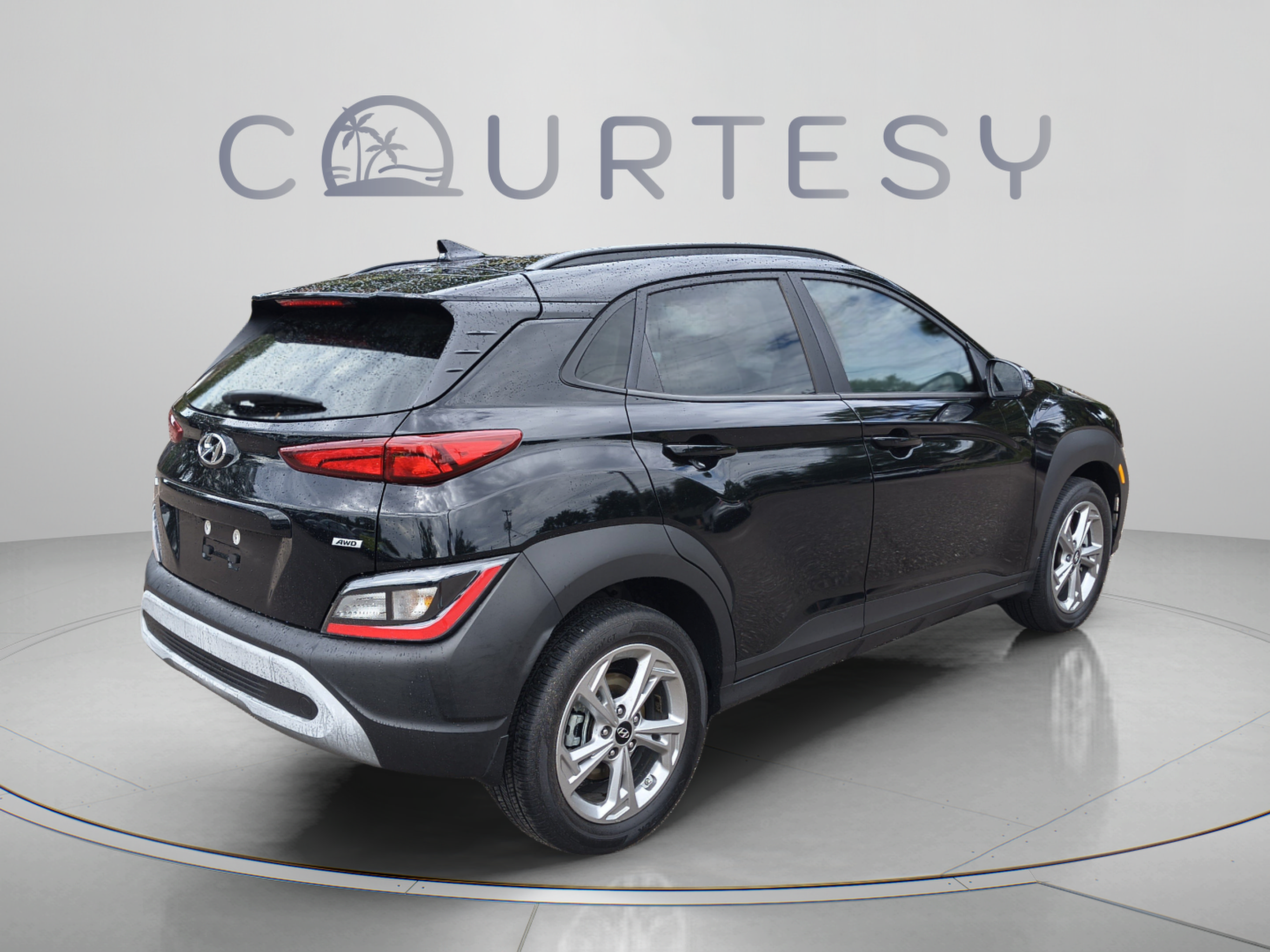 Certified 2023 Hyundai Kona SEL AWD/4WD image 5