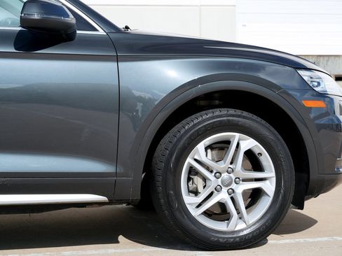 Used 2019 Audi Q5 2.0T Premium w/ Convenience Package AWD/4WD image 29