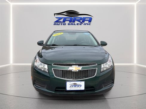 Used 2014 Chevrolet Cruze LT image 2