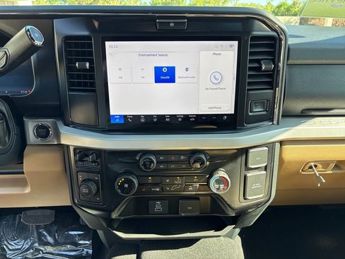 New 2026 Ford F250 XLT w/ XLT Premium Package AWD/4WD image 28
