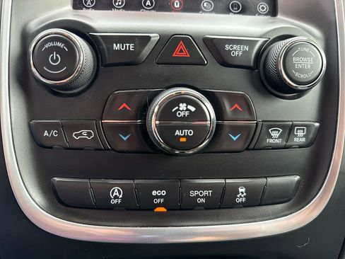 Used 2019 Dodge Durango SXT w/ 3rd Row Seating Group AWD/4WD image 20