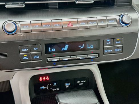 Used 2025 Hyundai Kona SEL FWD image 23