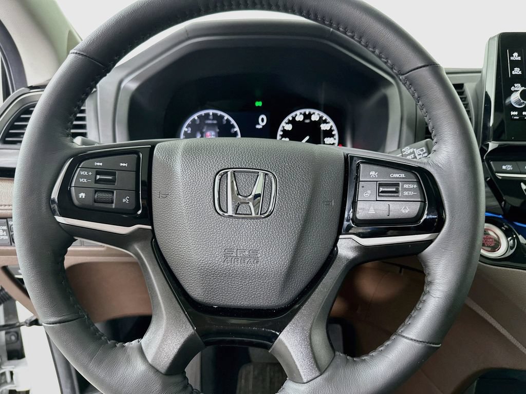 Certified 2026 Honda Odyssey Elite image 18