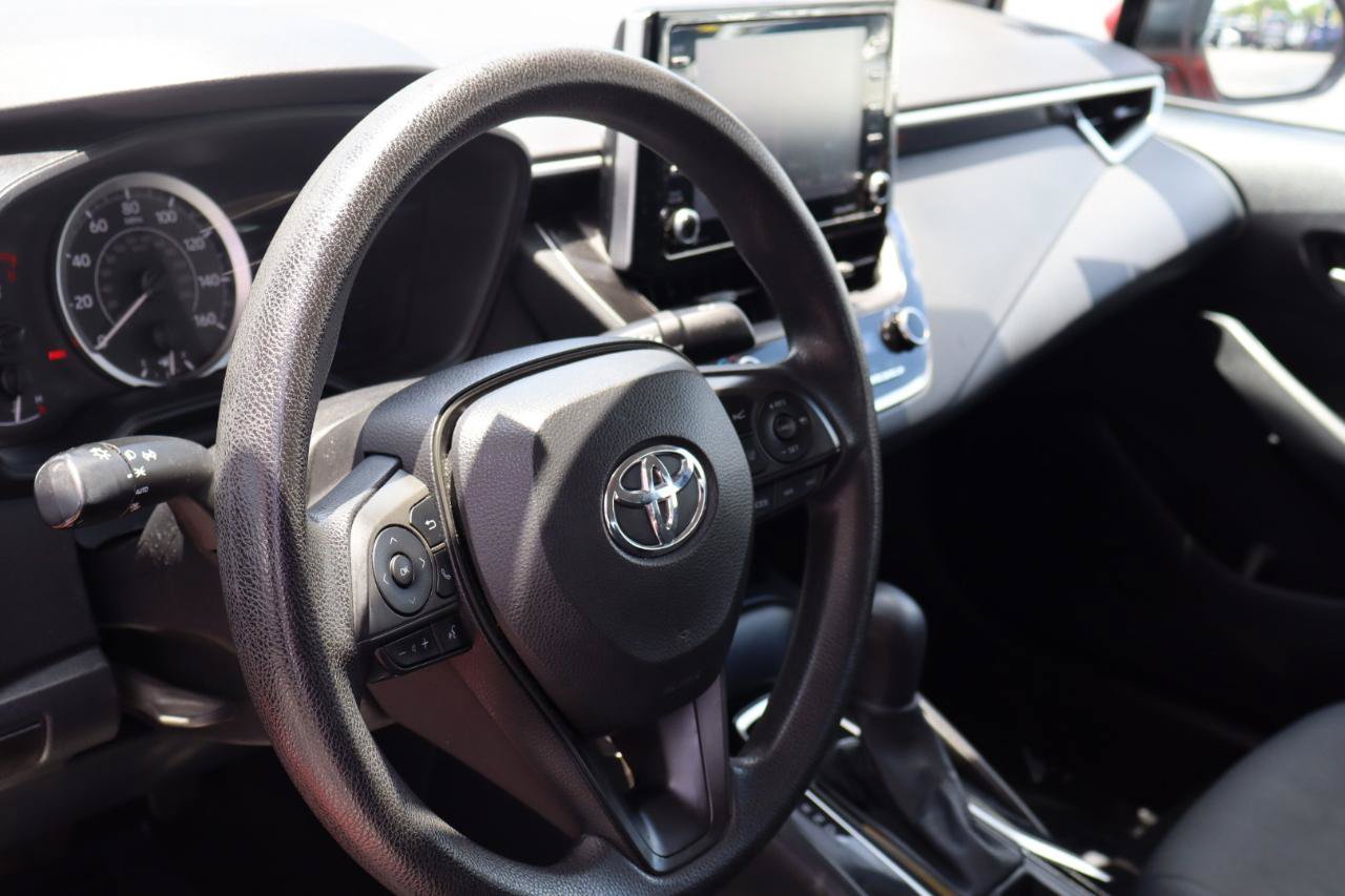 Used 2021 Toyota Corolla LE FWD image 28