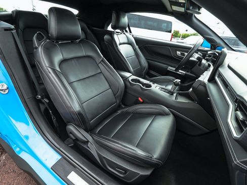 Used 2025 Ford Mustang Premium RWD image 35