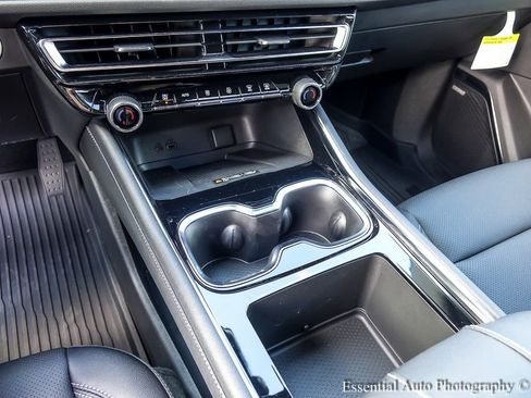 New 2026 Chevrolet Traverse LT w/ Enhanced Driving Package image 21