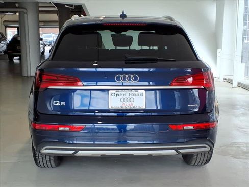 Used 2021 Audi Q5 2.0T Premium w/ Convenience Package AWD/4WD image 5