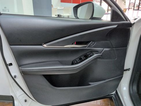 Used 2025 MAZDA CX-30 AWD 2.5 S w/ Preferred Package image 11