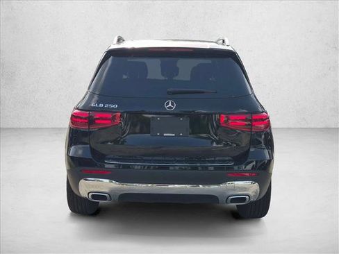 New 2026 Mercedes-Benz GLB 250 image 7