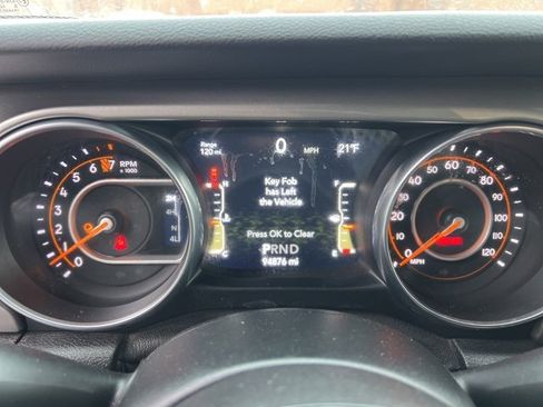 Used 2020 Jeep Gladiator Overland image 21