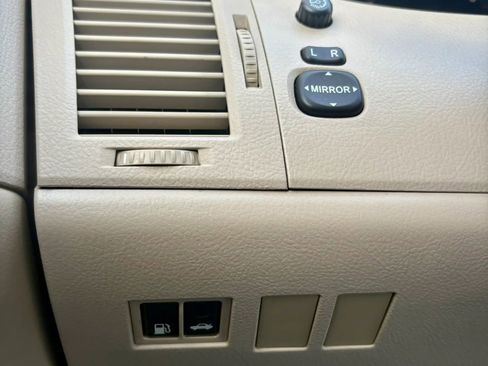 Used 2006 Toyota Avalon XLS FWD image 31