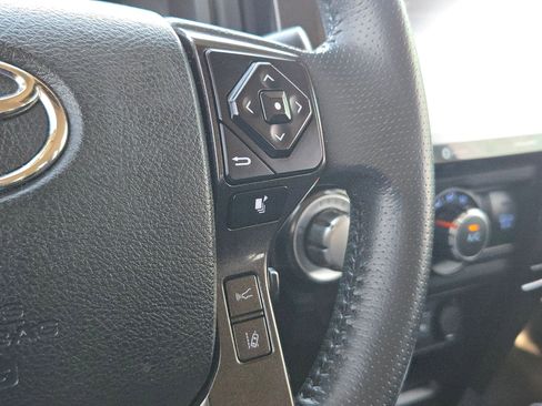 Used 2021 Toyota 4Runner TRD Off-Road image 20