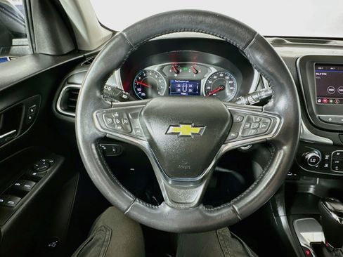 Used 2021 Chevrolet Equinox LT FWD image 11
