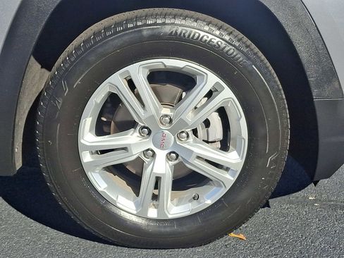 Certified 2024 GMC Terrain SLE image 8