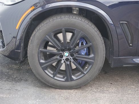 Used 2019 BMW X5 xDrive50i w/ M Sport Package image 6