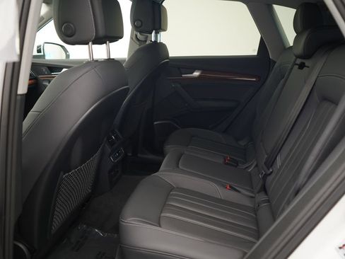 Used 2023 Audi Q5 2.0T Premium Plus w/ Premium Plus Package AWD/4WD image 7