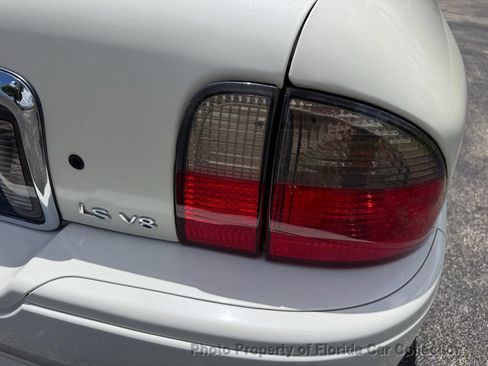 Used 2004 Lincoln LS RWD image 32
