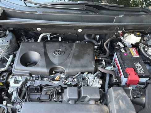 Used 2022 Toyota RAV4 XLE Premium FWD image 35