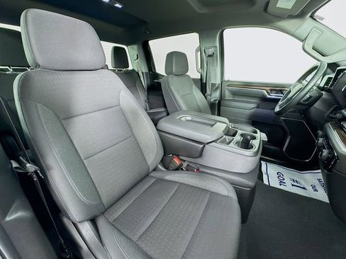 Used 2025 Chevrolet Silverado 1500 LT AWD/4WD image 28