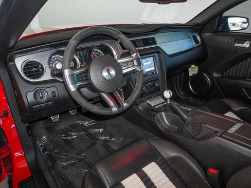 Used 2011 Ford Mustang Shelby GT500 w/ Electronics Pkg image 23