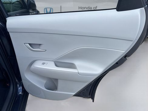 Used 2025 Hyundai Kona SEL image 30