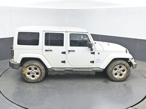 Used 2015 Jeep Wrangler Unlimited Sahara w/ Trailer Tow Group AWD/4WD image 24