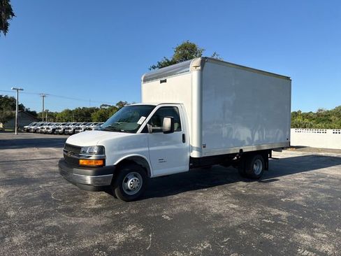 New 2026 Chevrolet Express 4500 w/ Power Convenience Package RWD image 2