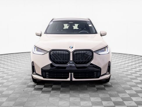 Certified 2025 BMW X3 xDrive30i w/ M Sport Package image 9