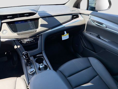 New 2026 Cadillac XT5 Luxury FWD image 22