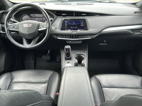 Used 2022 Cadillac XT4 Premium Luxury w/ Safety Alert Package image 20