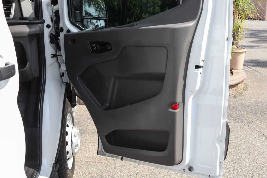 Used 2023 Ford Transit 350 XLT RWD image 44