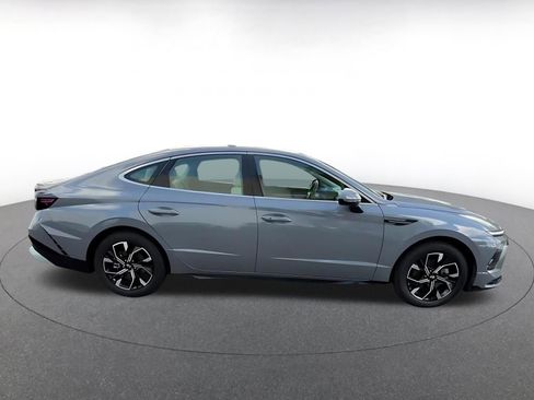 Used 2025 Hyundai Sonata SEL FWD image 16