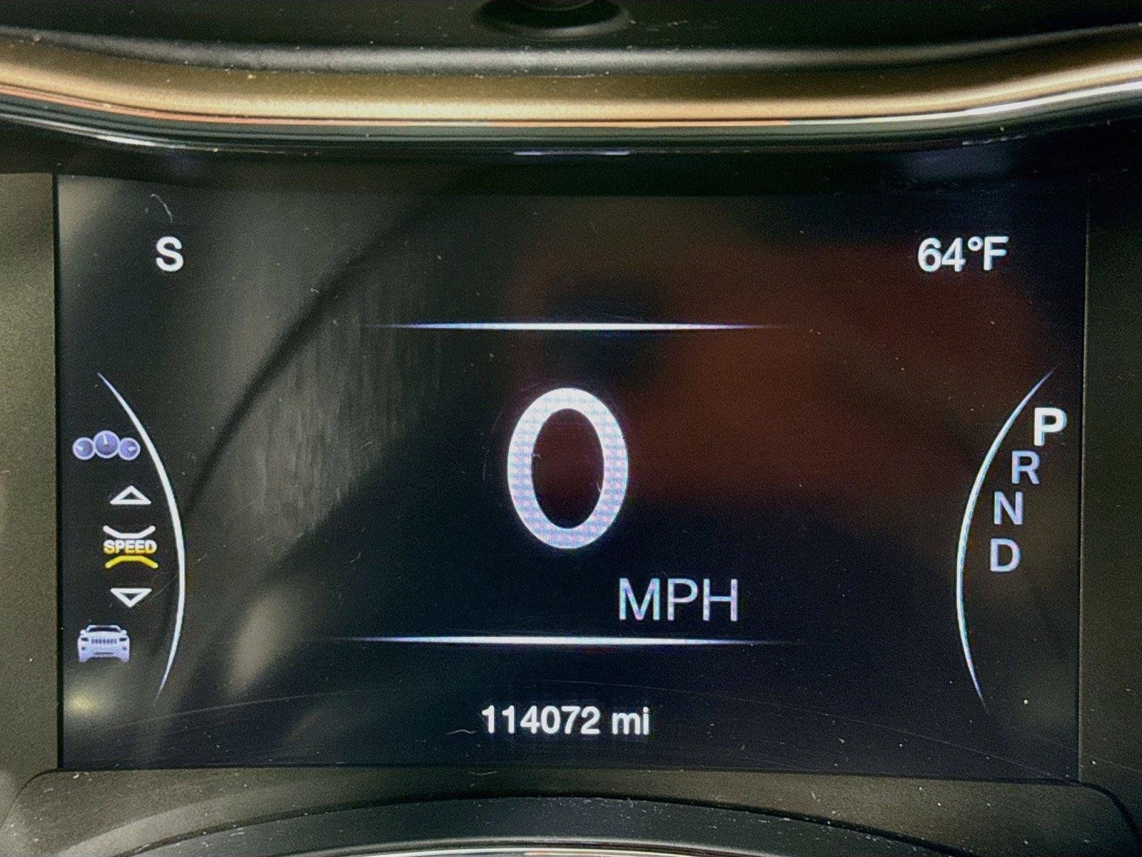 Used 2016 Jeep Grand Cherokee Limited AWD/4WD image 6