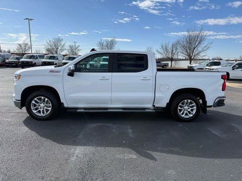 Used 2025 Chevrolet Silverado 1500 LT image 7