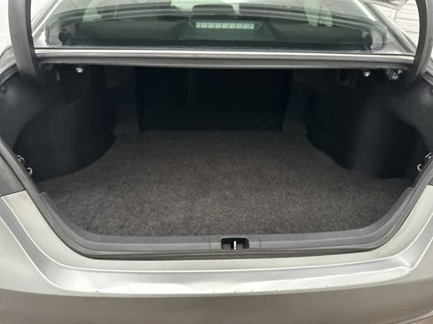 Used 2018 Toyota Camry SE FWD image 27