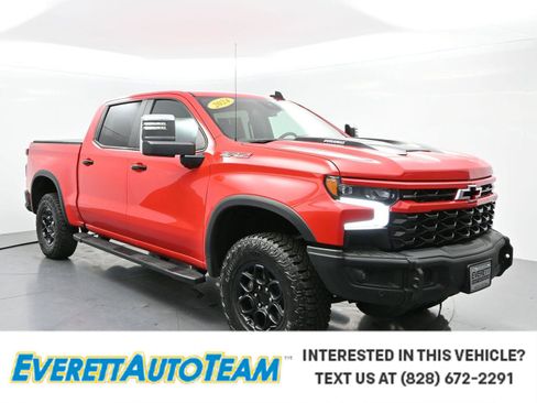 Used 2024 Chevrolet Silverado 1500 ZR2 w/ ZR2 Bison Edition AWD/4WD image 1