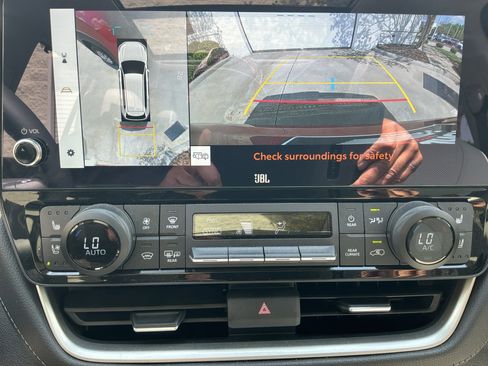 Used 2025 Toyota Grand Highlander FWD image 25