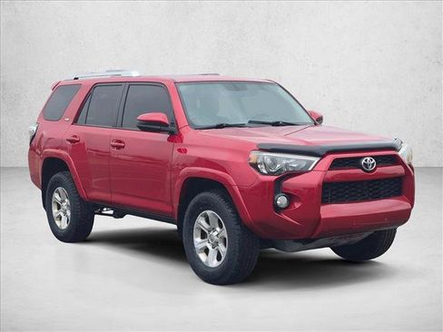 Used 2016 Toyota 4Runner SR5 AWD/4WD image 3