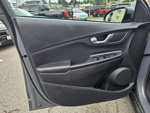 Used 2023 Hyundai Kona SEL FWD image 21