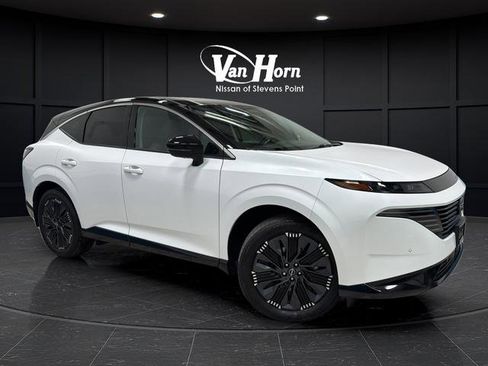 Used 2025 Nissan Murano Platinum w/ Cargo Package AWD/4WD image 1