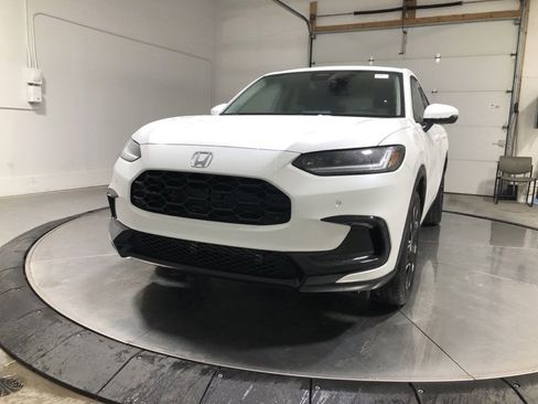 New 2026 Honda HR-V EX-L image 3