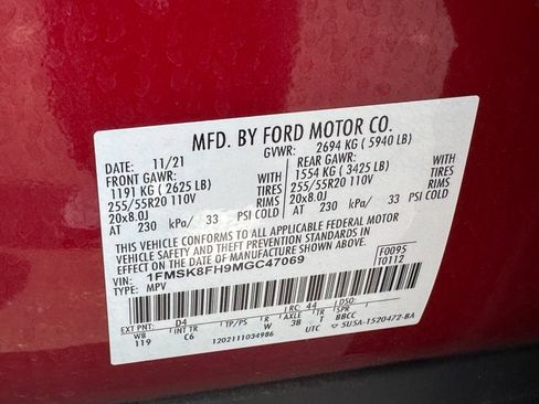 Used 2021 Ford Explorer Limited w/ Equipment Group 301A AWD/4WD image 35