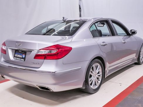 Used 2013 Hyundai Genesis 3.8 w/ Premium Pkg image 6