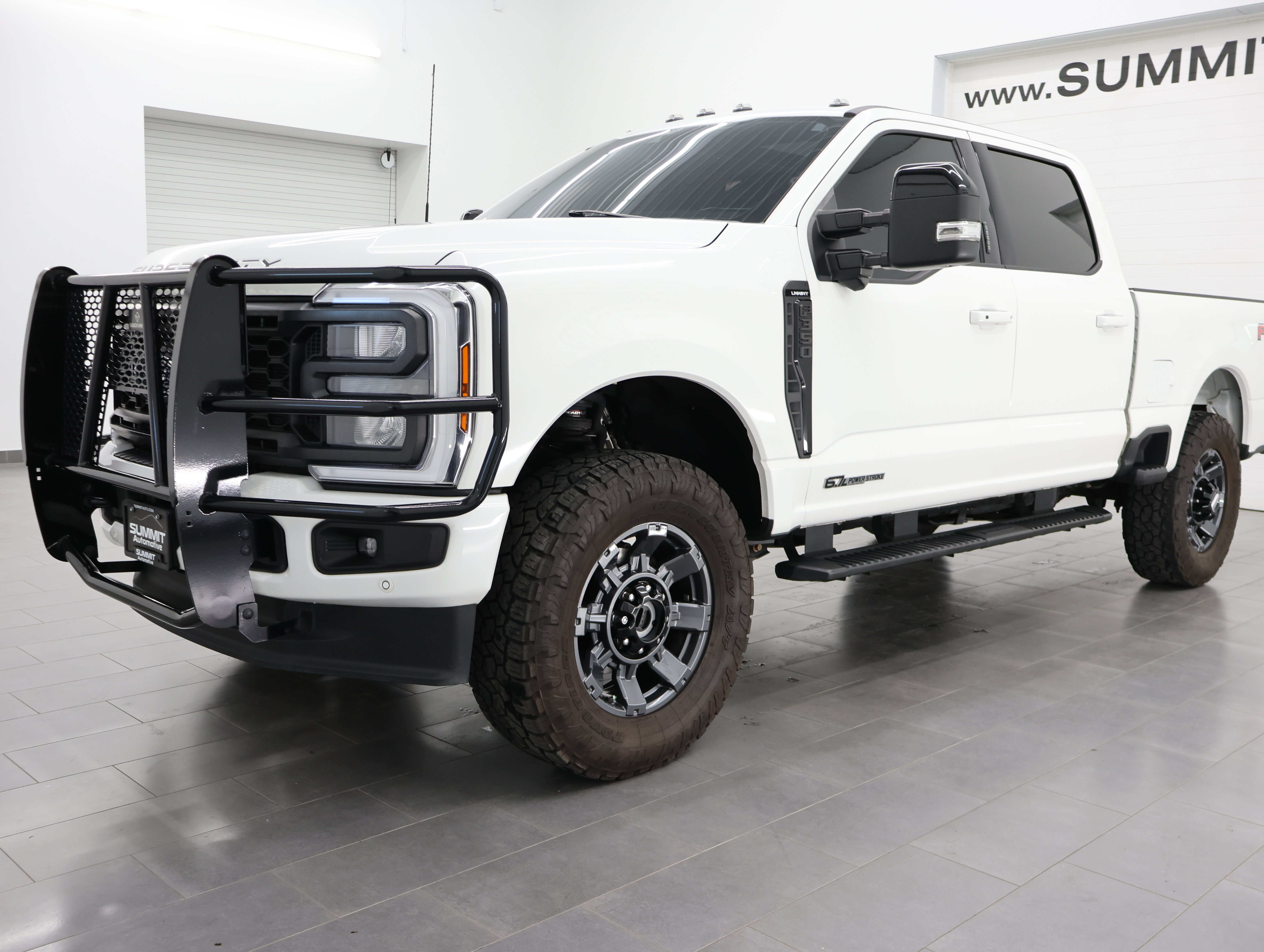 Used 2024 Ford F350 Lariat w/ Lariat Ultimate Package AWD/4WD image 7