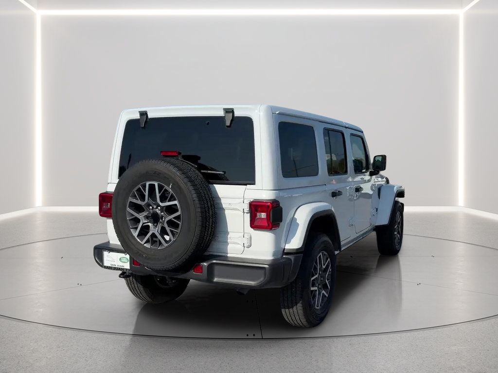 Used 2026 Jeep Wrangler Unlimited Sahara AWD/4WD image 5